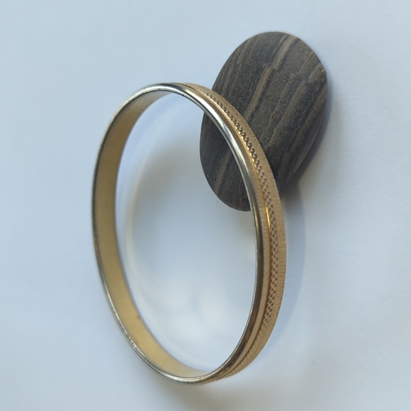 Vintage MONET Goldtone Bangle Bracelet - Picture 1 of 6